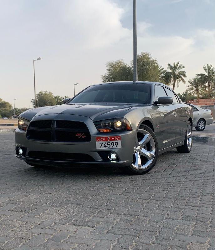 2013 Dodge Charger in Al Ain, United Arab Emirates | Dodge Charger R/T GCC  Specs full options