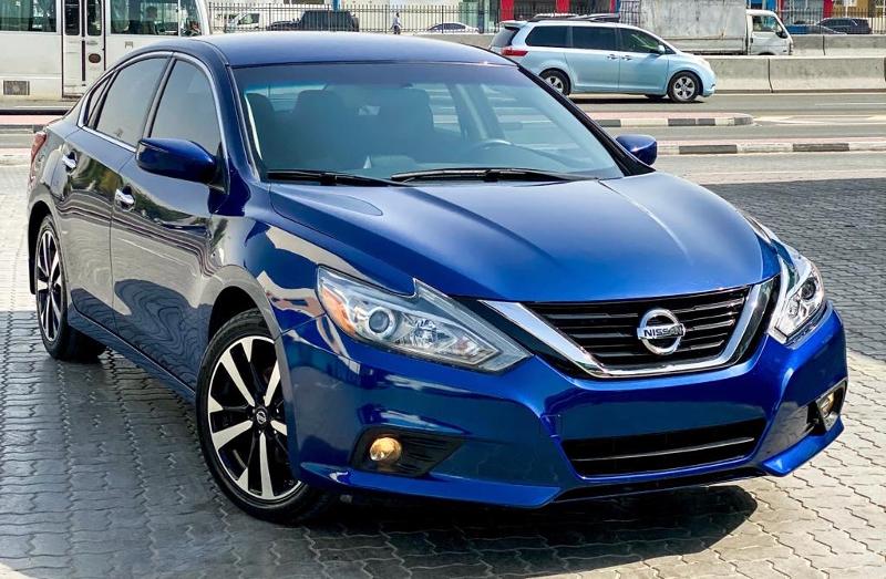 2018 blue nissan altima